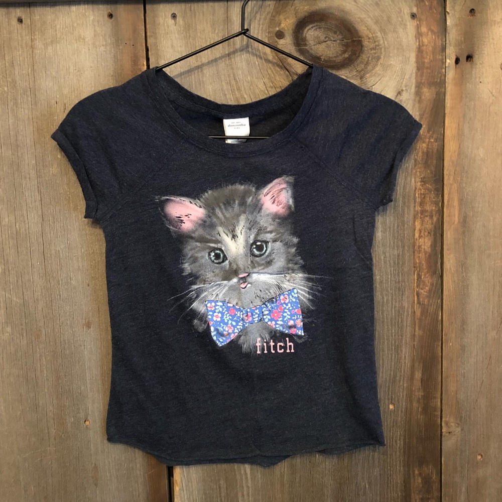 Abercrombie Kids Heather Blue Kitty Cat Graphic T-shirt Size Small